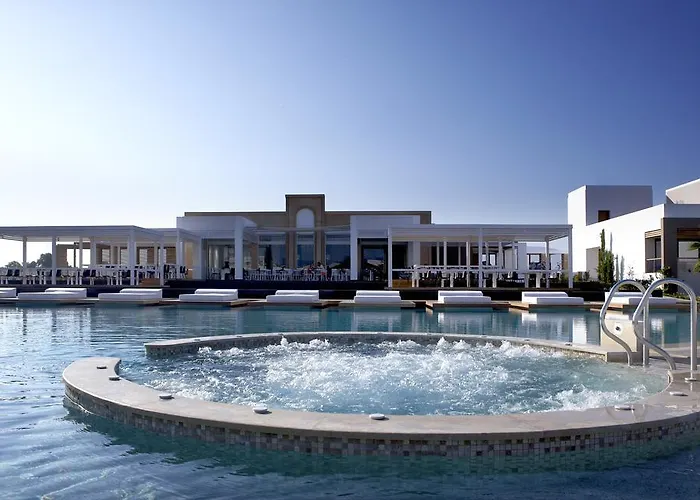 Pelagos & ホテル 5*