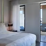 Pelagos & Hotel