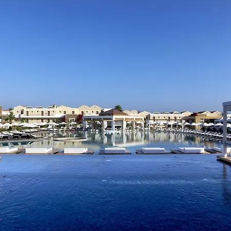 Pelagos & Hotel 5*