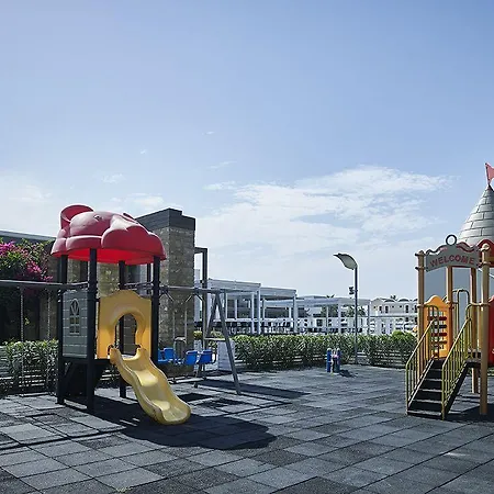 Hotel Pelagos &