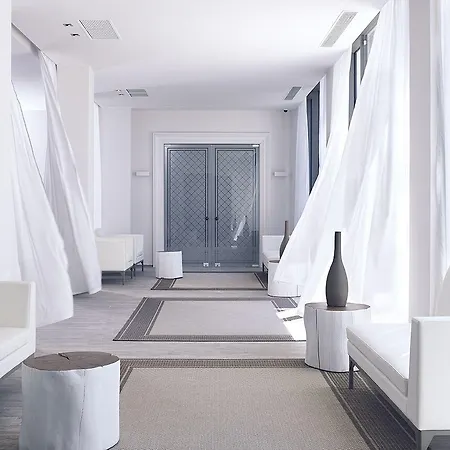Pelagos & Hotel