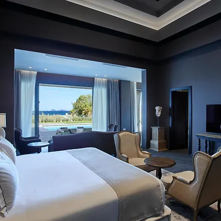 Hotel Pelagos &