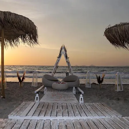 Hotel Pelagos &
