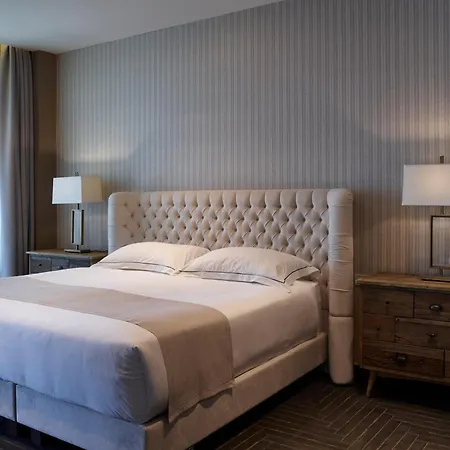 Hotel Pelagos &