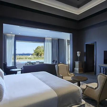 Hotel Pelagos &